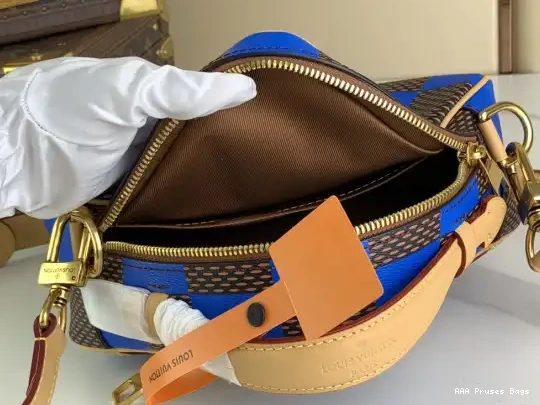 AAA Pruses Bags Chess LOUIS Messenger-24*24*8CM VUITTON 0522